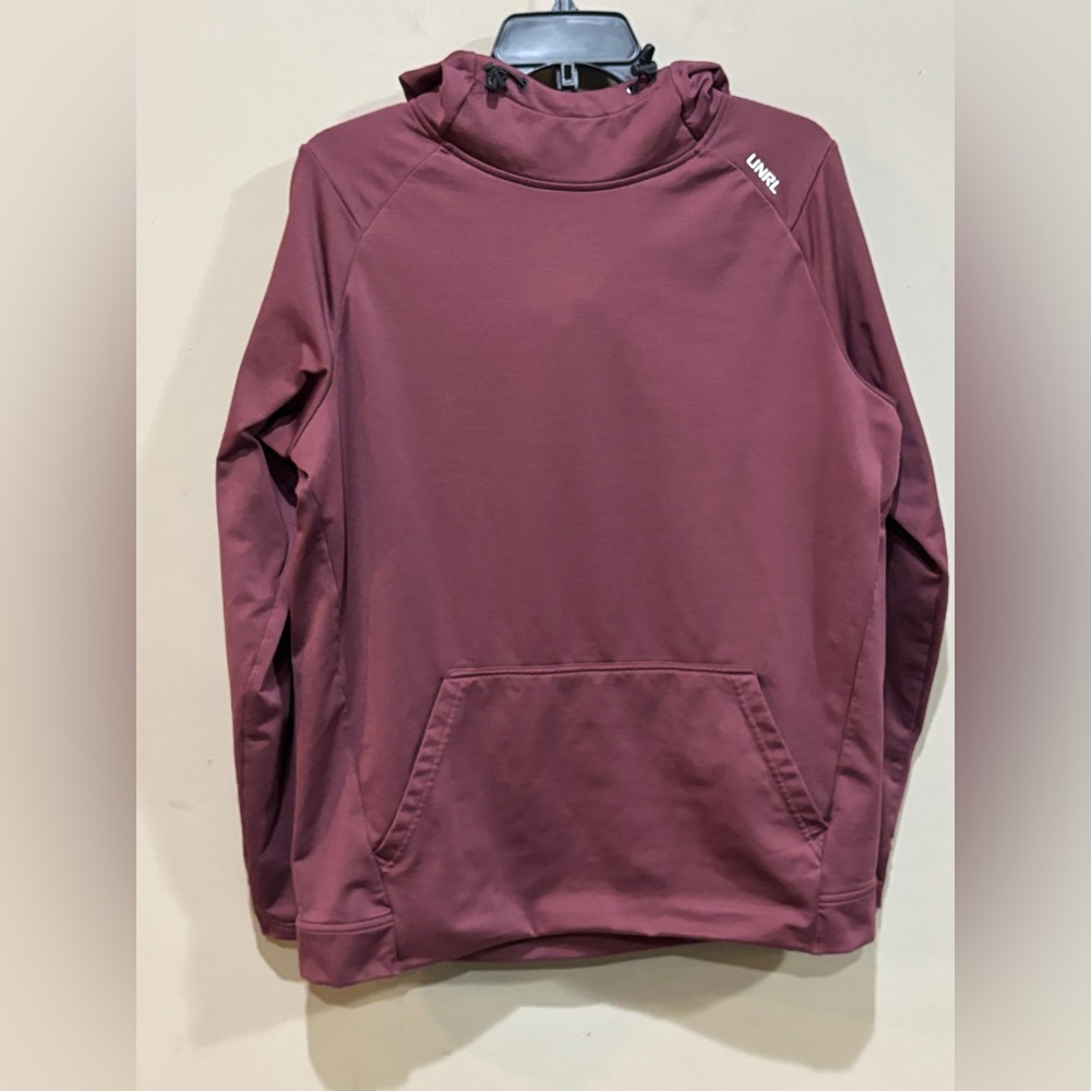 UNRL Hoodie Pullover – Burgundy / Maroon – Size Medium – Athletic Performance